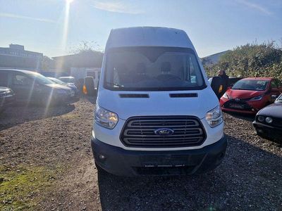 Gebraucht Ford Transit Trend 131 PS (96 kW) 2019 Weiß Van / Kleinbus