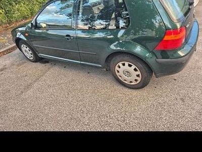 Grün Gebraucht 1998 VW Golf IV Kleinwagen | 2.350 € (Fairer Preis)