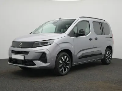 Gebraucht Opel Combo Life S 131 PS (96 kW) 2026 Sirkkagrün Limousine