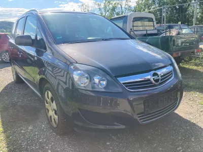 Gebraucht Opel Zafira 150 PS (110 kW) 2013 Silber Van / Kleinbus