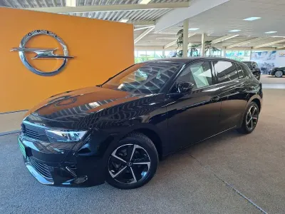 Gebraucht Opel Astra 131 PS (96 kW) 2024 Schwarz Kleinwagen