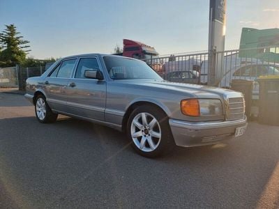 Gebraucht Mercedes E300 188 PS (138 kW) 1987 Silber Limousine