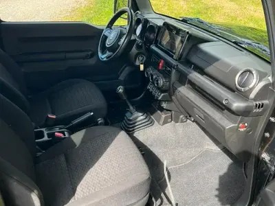 Gebraucht Suzuki Jimny Comfort+ 102 PS (75 kW) 2019 Schwarz SUV