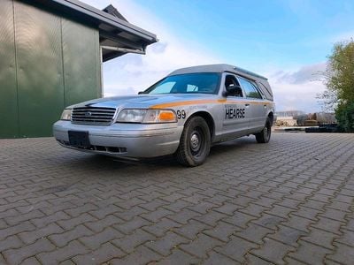 Gebraucht Ford Crown Victoria 209 PS (153 kW) 1999 Silber Limousine