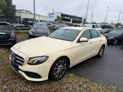 Gebraucht Mercedes E200 Avantgarde 160 PS (117 kW) 2019 Beige Limousine