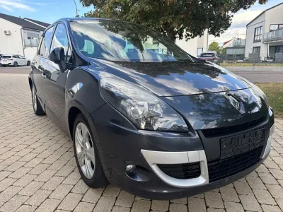Gebraucht Renault Scénic III Dynamique 131 PS (96 kW) 2011 Grau Van / Kleinbus