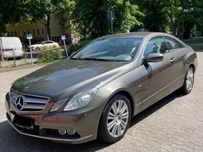 gebraucht Mercedes E250 CGİ Coupe 2 Hand Blue EFFICIENCY Top Gepfleg