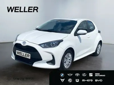 Gebraucht Toyota Yaris Comfort 72 PS (52 kW) 2023 Weiss Kleinwagen