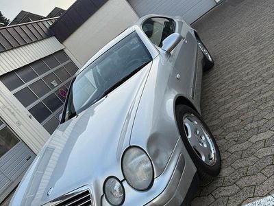 Mercedes CLK230