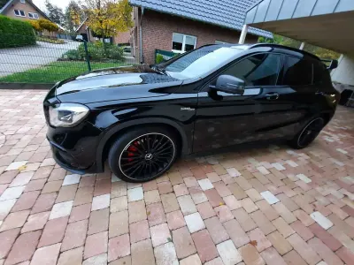 Gebraucht Mercedes GLA45 AMG AMG 381 PS (280 kW) 2017 Schwarz SUV