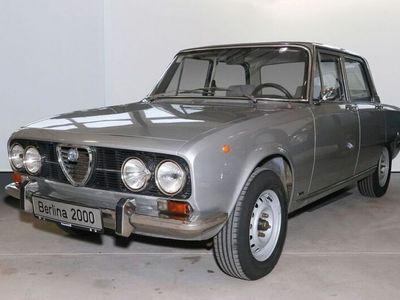 Gebraucht Alfa Romeo 2000 131 PS (96 kW) 1971 Silber Limousine