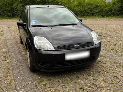 Gebraucht Ford Fiesta 69 PS (50 kW) 2006 Blau Kleinwagen