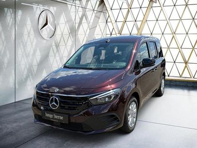 Mercedes EQT200