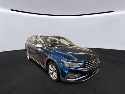Blau Gebraucht 2023 VW Passat Alltrack Kombi | 25.950 € (Fairer Preis)