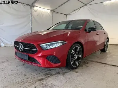 Gebraucht Mercedes A200 Progressive 150 PS (110 kW) 2023 Patagonienrot  metalliclack Limousine