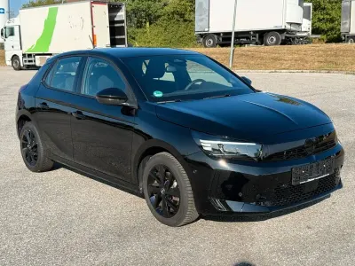 Gebraucht Opel Corsa 101 PS (74 kW) 2025 Schwarz Kleinwagen