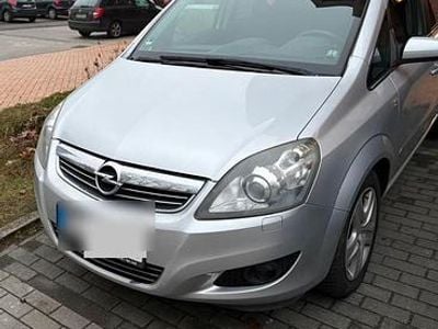 Gebraucht Opel Zafira 125 PS (91 kW) 2008 Silber Van / Kleinbus