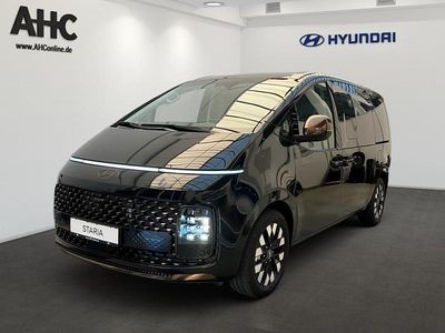 Neu Hyundai Staria Signature 224 PS (164 kW) 2025 K.angaben abyss black Van / Kleinbus