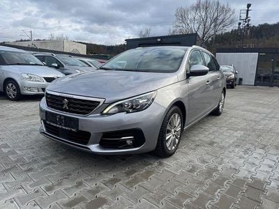 Gebraucht Peugeot 308 SW Allure 131 PS (96 kW) 2018 Grau Kombi