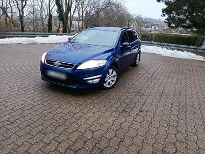 Gebraucht Ford Mondeo Champions Edition 140 PS (102 kW) 2013 Blau Kombi