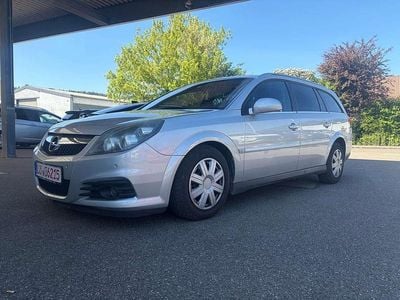 Begagnad Opel Vectra Business 120 HK (88 kW) 2008 Silver Kombi