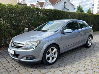 Opel Astra GTC