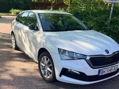 Gebraucht Skoda Scala Style 116 PS (85 kW) 2021 Weiß Kleinwagen