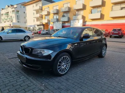 Gebraucht BMW 116 116 PS (85 kW) 2010 Schwarz Kleinwagen