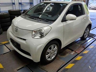 Toyota iQ