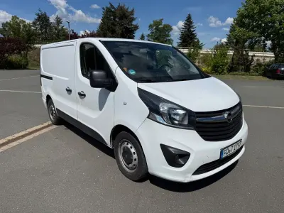 Gebraucht Opel Vivaro 120 PS (88 kW) 2016 Weiß Van / Kleinbus