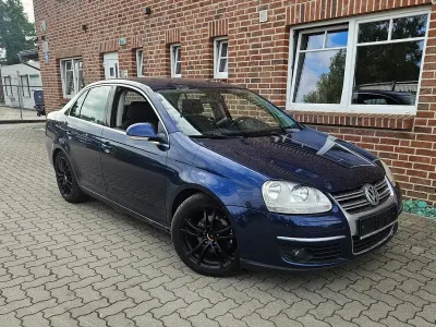 Gebraucht VW Jetta 150 PS (110 kW) 2006 Blau Limousine