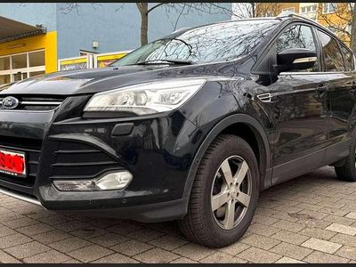 Gebraucht Ford Kuga Titanium 150 PS (110 kW) 2015 Schwarz SUV