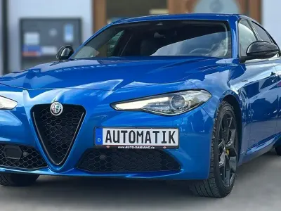 Gebraucht Alfa Romeo Giulia Tech Edition 200 PS (147 kW) 2019 Blau metallic Limousine