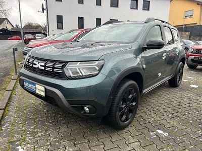 Grün Gebraucht 2023 Dacia Duster Extreme SUV | 24.900 € (Etwas zu teuer)
