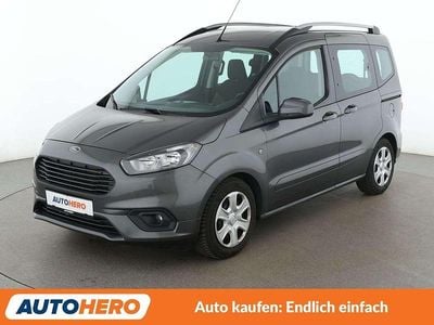 Second-hand Ford Tourneo Trend 101 CP (74 kW) 2019 Gri Monovolum