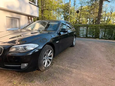 Gebraucht BMW 520 186 PS (136 kW) 2012 Schwarz Kombi