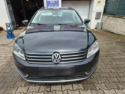 Gebraucht VW Passat Exclusive 140 PS (102 kW) 2014 Schwarz Kombi