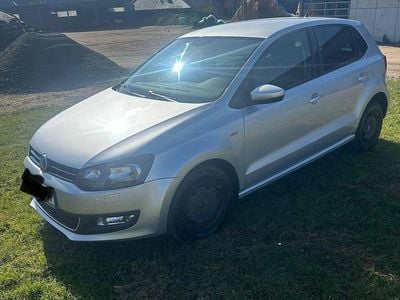 Gebraucht VW Polo Life 60 PS (44 kW) 2013 Silber Kleinwagen