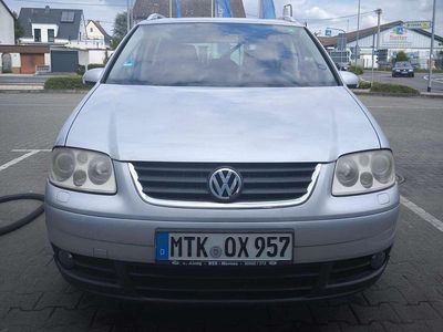 Silber Gebraucht 2004 VW Touran Highline Van / Kleinbus | 3.300 € (Fairer Preis)