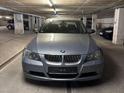 Gebraucht BMW 320 150 PS (110 kW) 2005 Grau Limousine