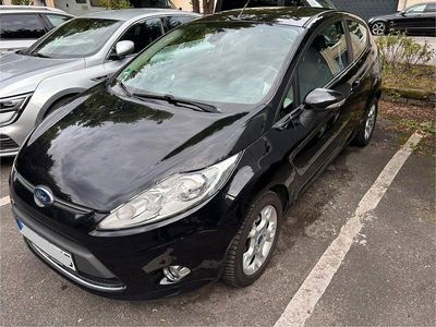 Gebraucht Ford Fiesta Titanium 82 PS (60 kW) 2011 Schwarz Kleinwagen