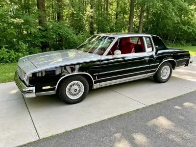 Gebraucht Oldsmobile Delta 88 160 PS (117 kW) 1979 Schwarz Coupé