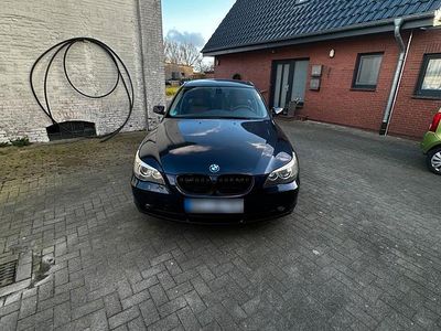 Second-hand BMW 520 170 CP (125 kW) 2003 Albastru Berlinǎ