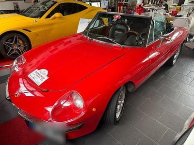 Occasion Alfa Romeo Spider Veloce 127 ch (93 kW) 1974 Rouge Cabriolet