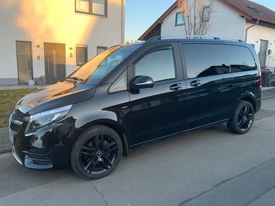 Gebraucht Mercedes V220 Edition 163 PS (119 kW) 2015 Schwarz Van / Kleinbus