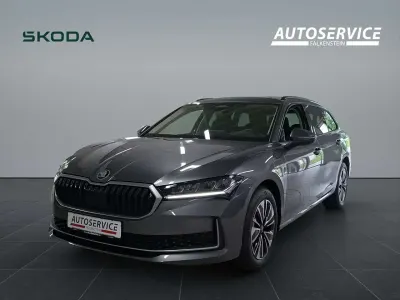 Neu Skoda Superb Selection 150 PS (110 kW) 2026 Graphitegrau metallic Kombi