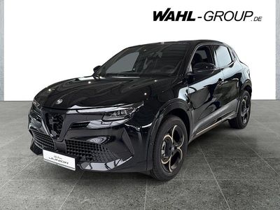 Neu Alfa Romeo Junior Edizione Speciale 145 PS (106 kW) 2025 Schwarz SUV