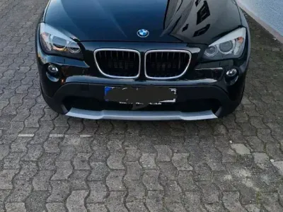 Gebraucht BMW X1 Sport Line 177 PS (130 kW) 2012 Schwarz SUV