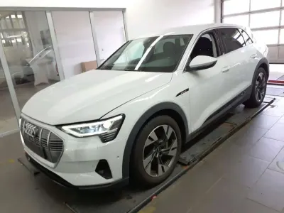 Usata Audi e-tron Comfort 230 kW (313 CV) 2022 Bianco SUV