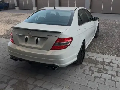Gebraucht Mercedes C63 AMG AMG 457 PS (336 kW) 2009 Weiß Limousine